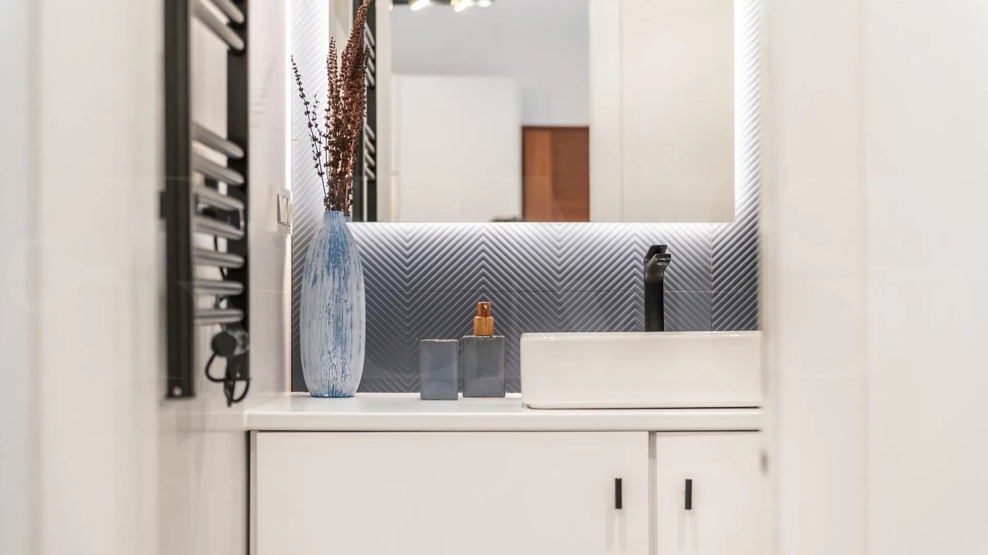 Modern & Stylish 3Br In The Heart Of Malaga By Rems Apartment