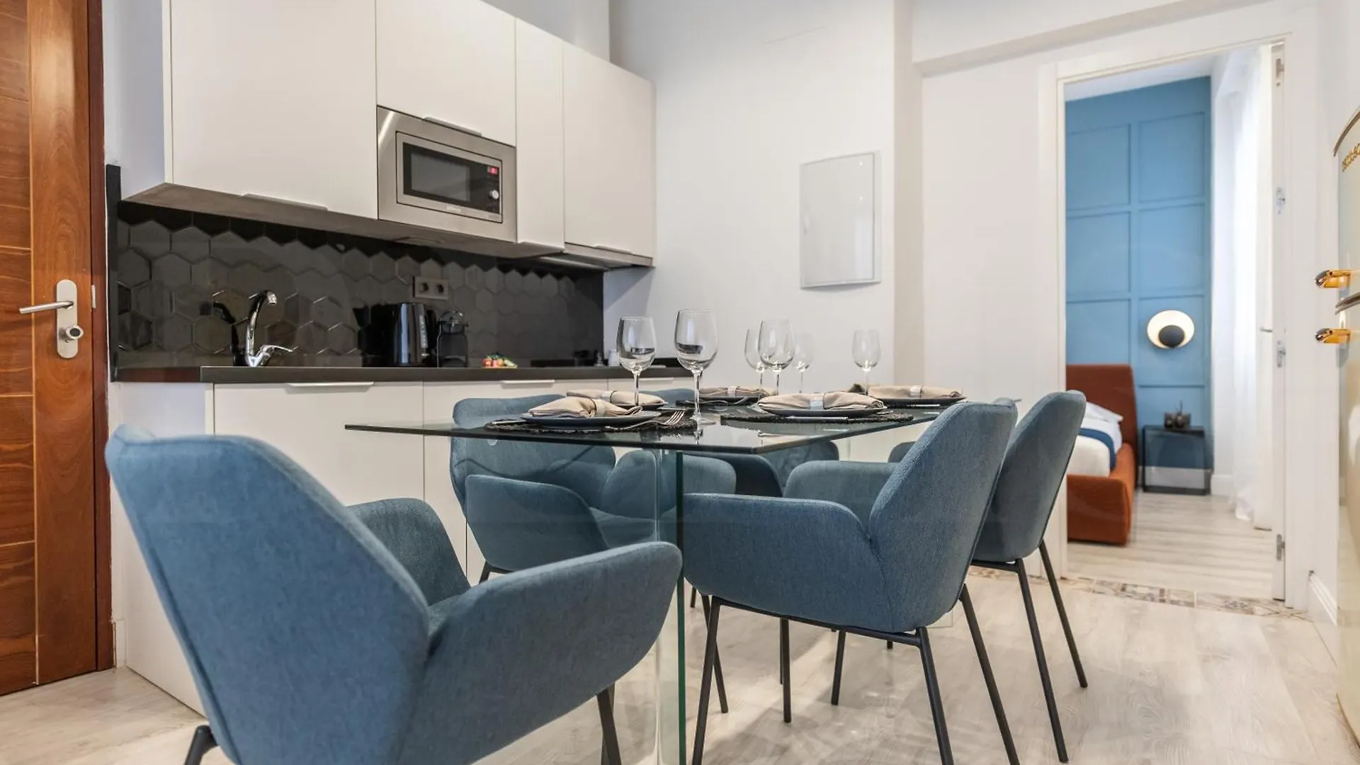 Modern & Stylish 3Br In The Heart Of Malaga By Rems Apartment